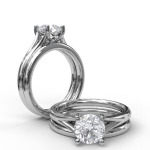 Round Cut Solitaire With Delicate Split Band