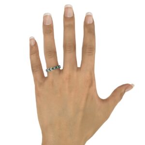 Single Row Emerald and Diamond Band