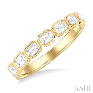 14K Yellow Gold East to West Emerald Shape Diamond Band